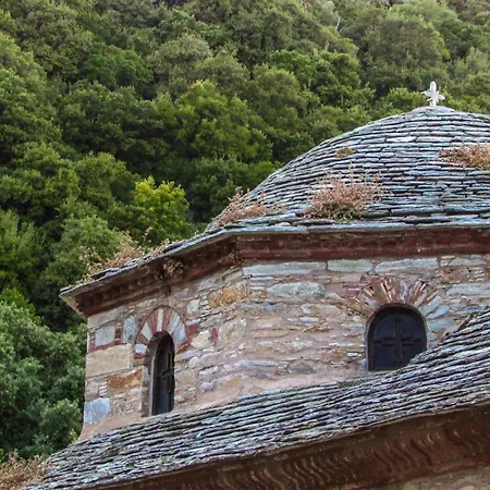 Signature Santorini 2 Bedroom Private Jetted Pool & Beautiful Willa