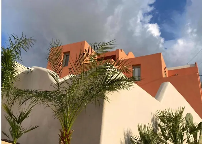 Signature Santorini 2 Bedroom Private Jetted Pool & Beautiful Villa *